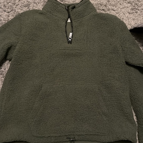 Victoria’s Secret PINK Quarter Zip Olive Green Sherpa Pullover Sweater - Picture 14 of 14
